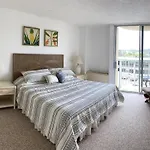 Hilo Downtown Condo Walk To Beaches