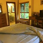 At The Beach With Friends Bed And Breakfast