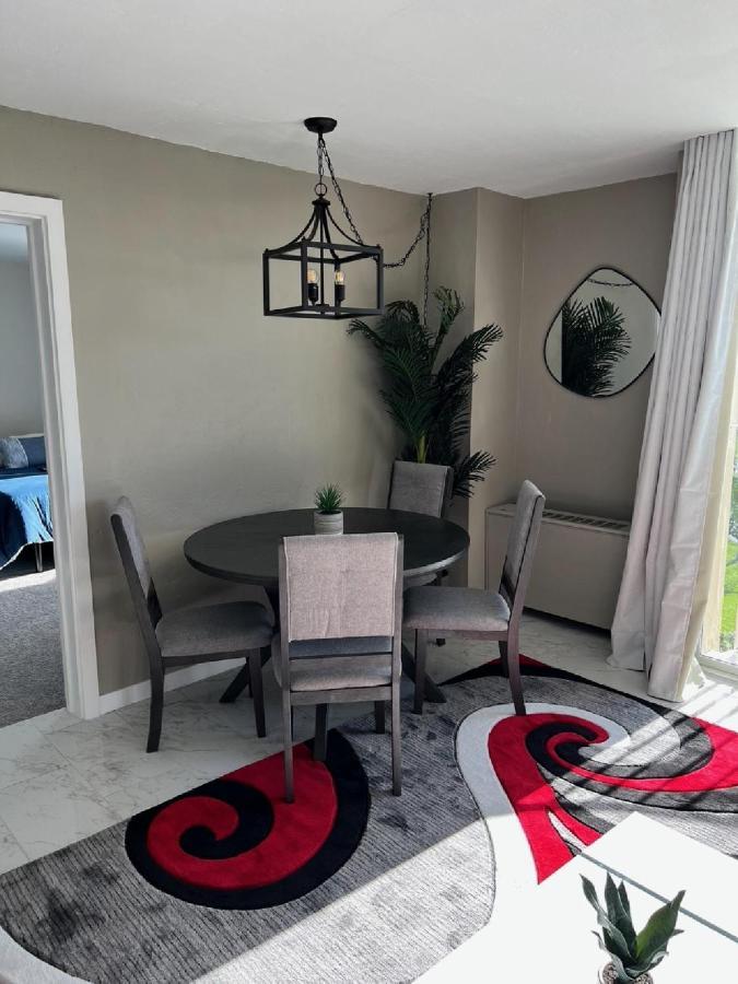 Aparthotel Stunning Views Location In 2br Modern *