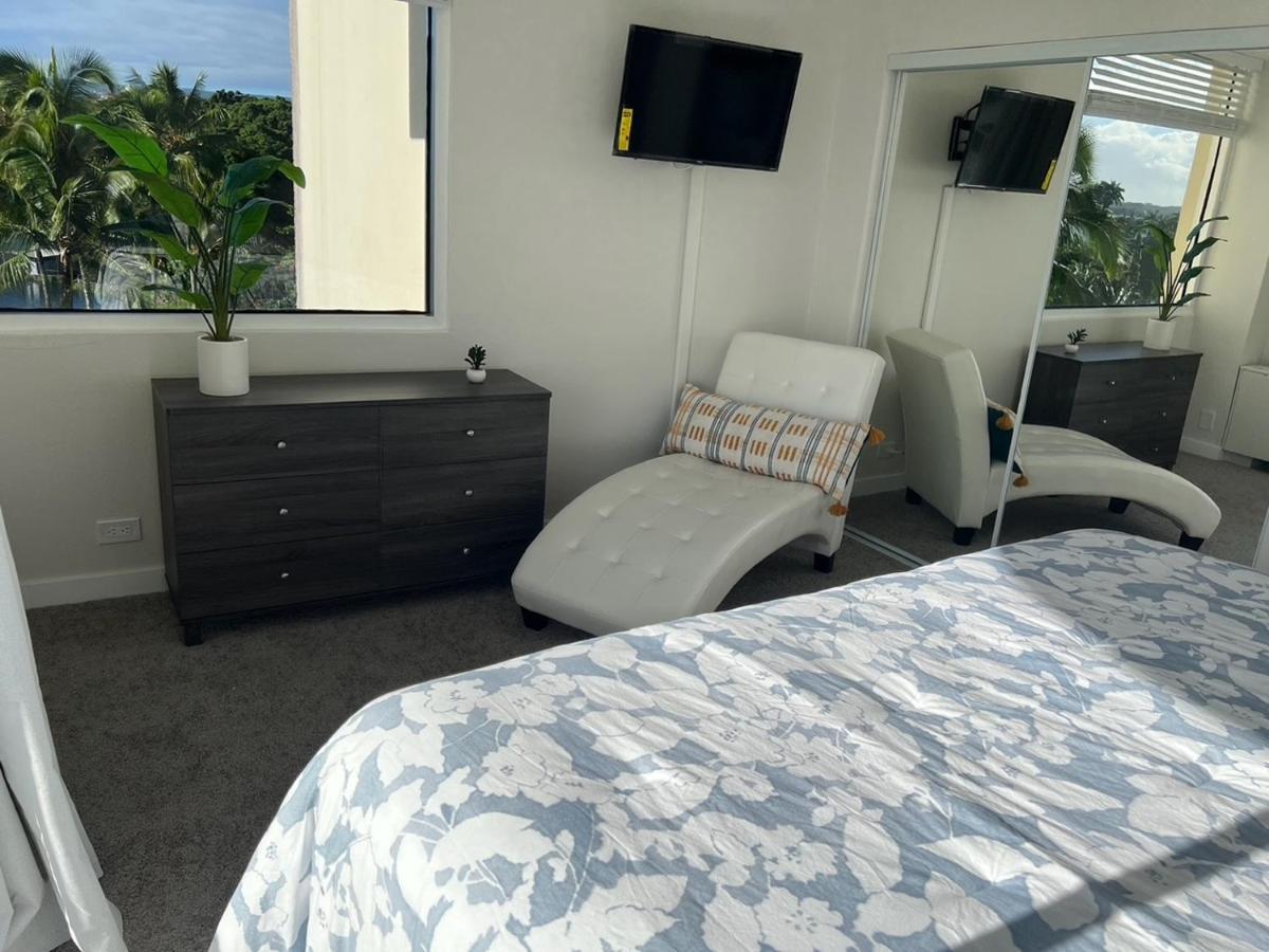 Aparthotel Stunning Views Location In 2br Modern