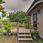 Hilo Couples Retreat About 6 Miles To Honolii Beach!
