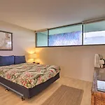 Hilo Condo With Pool Steps From Carlsmith Beach Park