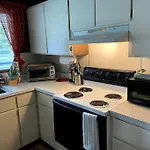 The Hilo Homebase - Charming 3 Bedroom Hilo Home, With Ac!