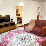Your Hilo Homebase - Lovely 3 Bedroom In Heart Of Hilo With Ac!
