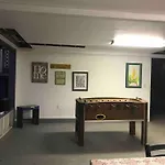 Hawaii Tropical Volcano Mansion + Sauna