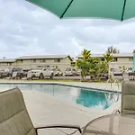 Hilo Apartment With Lanai - 2 Mi To Beaches!