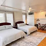 Hilo Town Inn