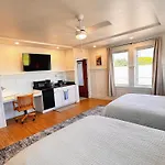 Hilo Town Inn
