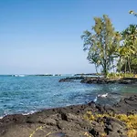 New! Hilo Lagoon Center #526 In The Heart Of Hilo With Lagoon Views!