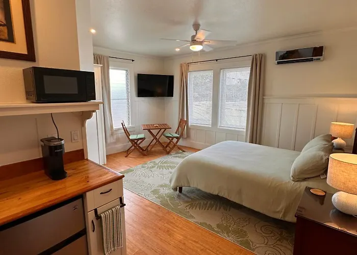Hilo Town Inn