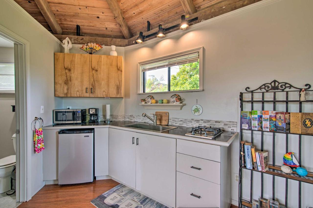 Apartment Couples Retreat About 6 Miles To Honolii Beach!
