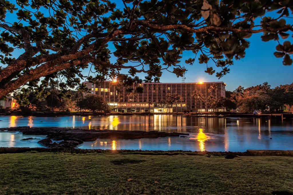 Castle Hawaiian Hotel
