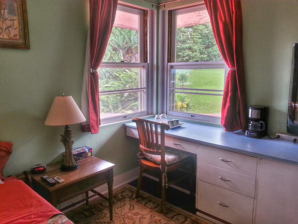 Hilltop Legacy Vacation Holiday home *