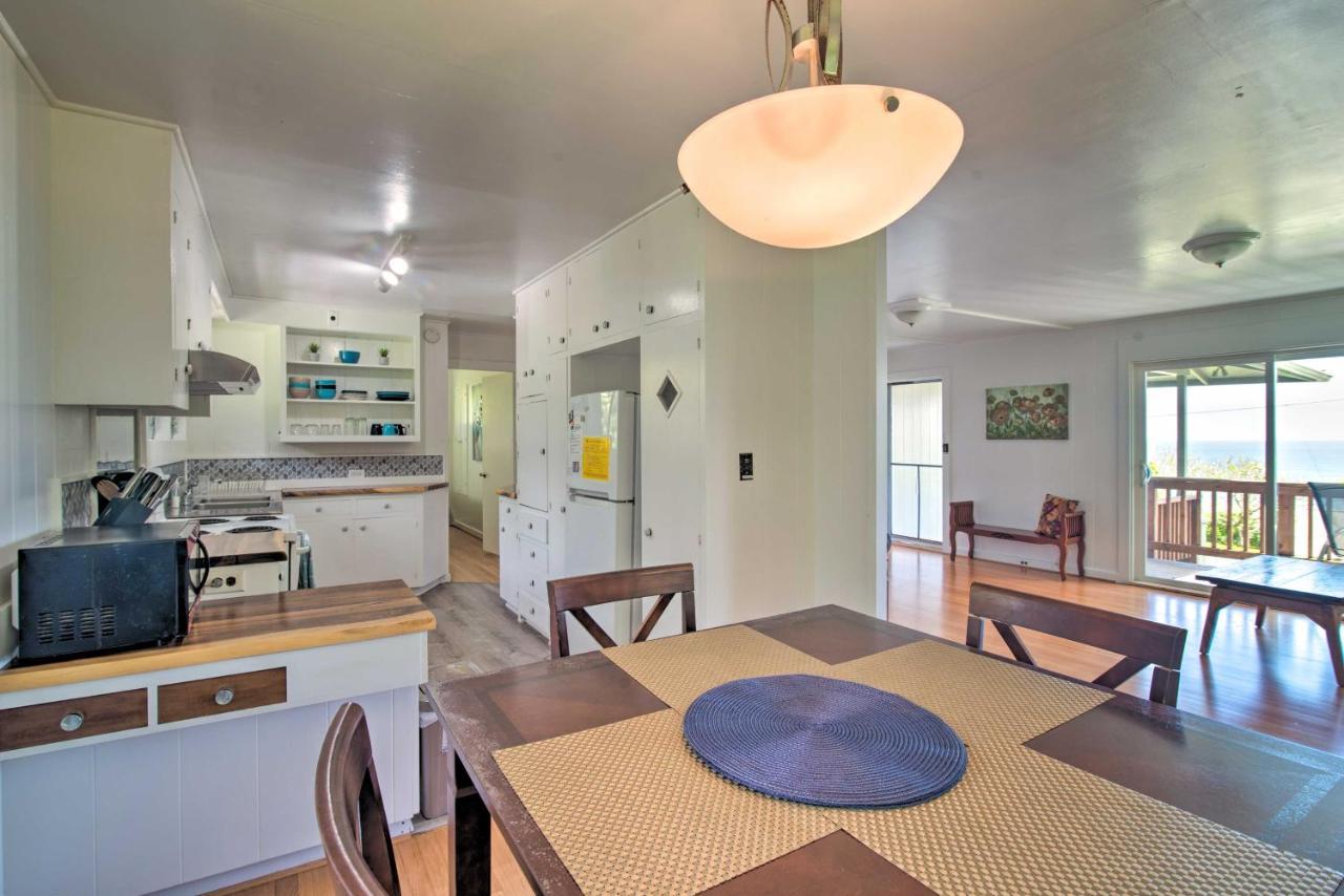 Ocean Views On The Hamakua Coast! Apartment