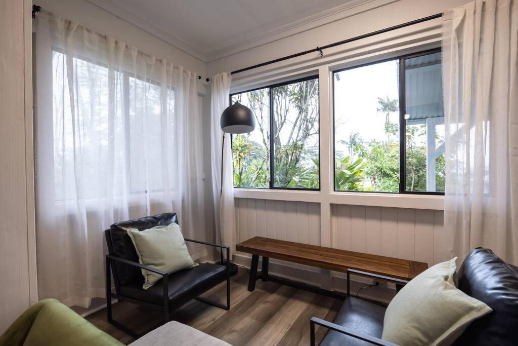 Bay Hideaway - 15 Min Walk To Holiday home Hilo