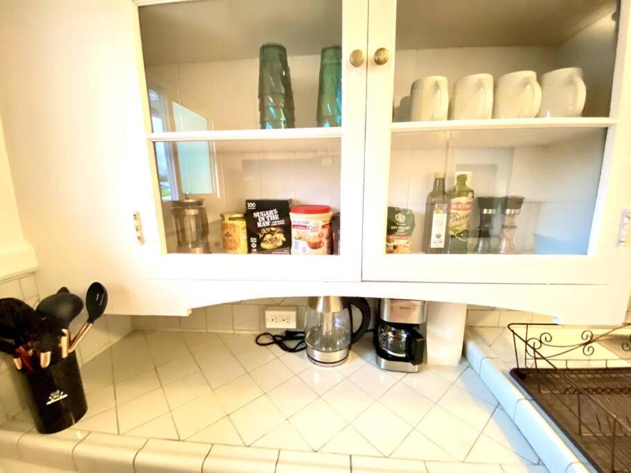 Your Homebase - Lovely 3 Bedroom In Heart Of With Ac! Holiday home Hilo
