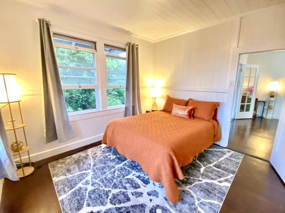 Holiday home Your Homebase - Lovely 3 Bedroom In Heart Of With Ac! Hilo