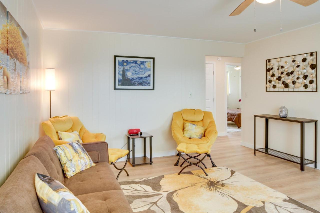 Quaint Vacation With Community Pool! *