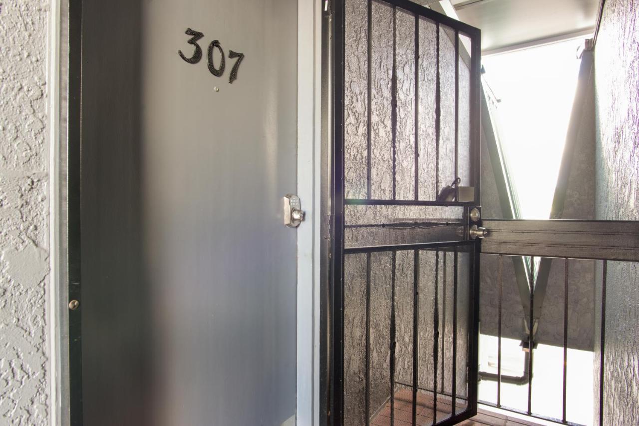 Hualalai 307 Thirty One Day Minimum Apartment *