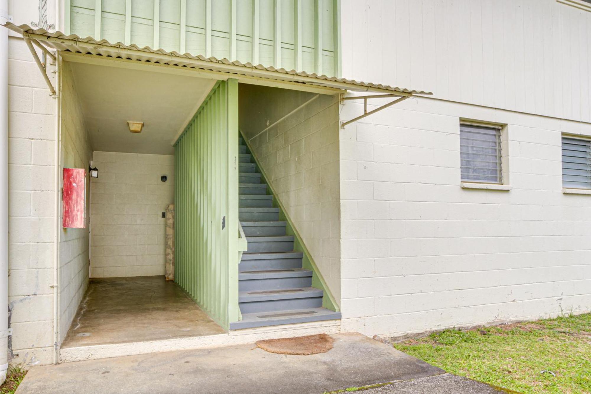 With Lanai - 2 Mi To Beaches! Apartment
