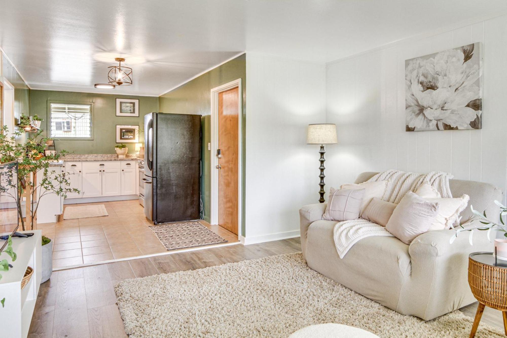 Apartment With Lanai - 2 Mi To Beaches! *