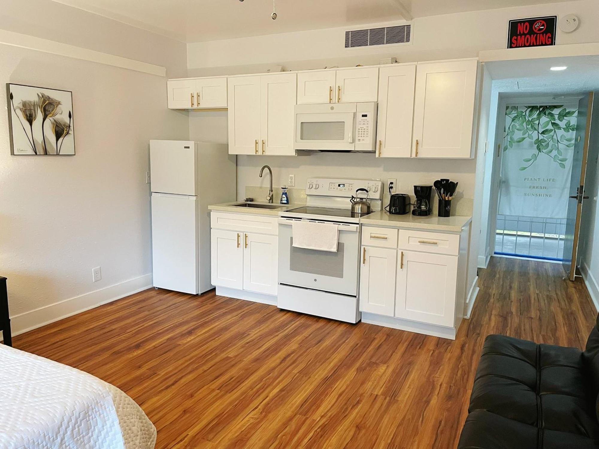 In Center With Pool And Views Apartment *
