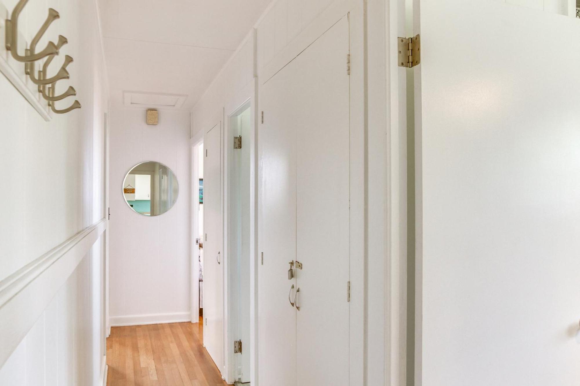 Charming Historic House Minutes To Beach! Holiday home *