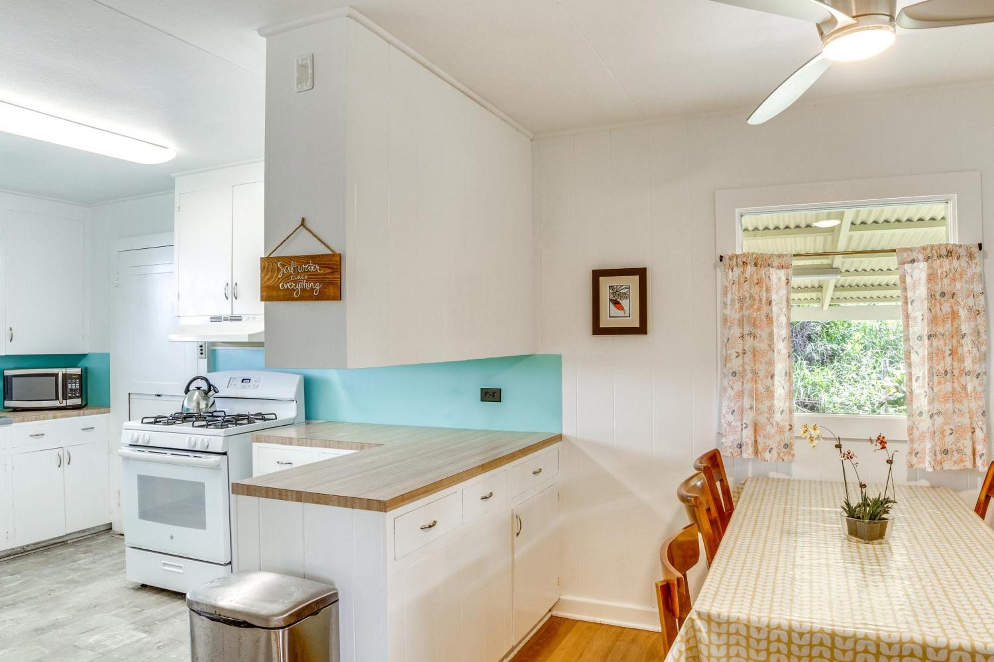 Charming Historic House Minutes To Beach! Holiday home