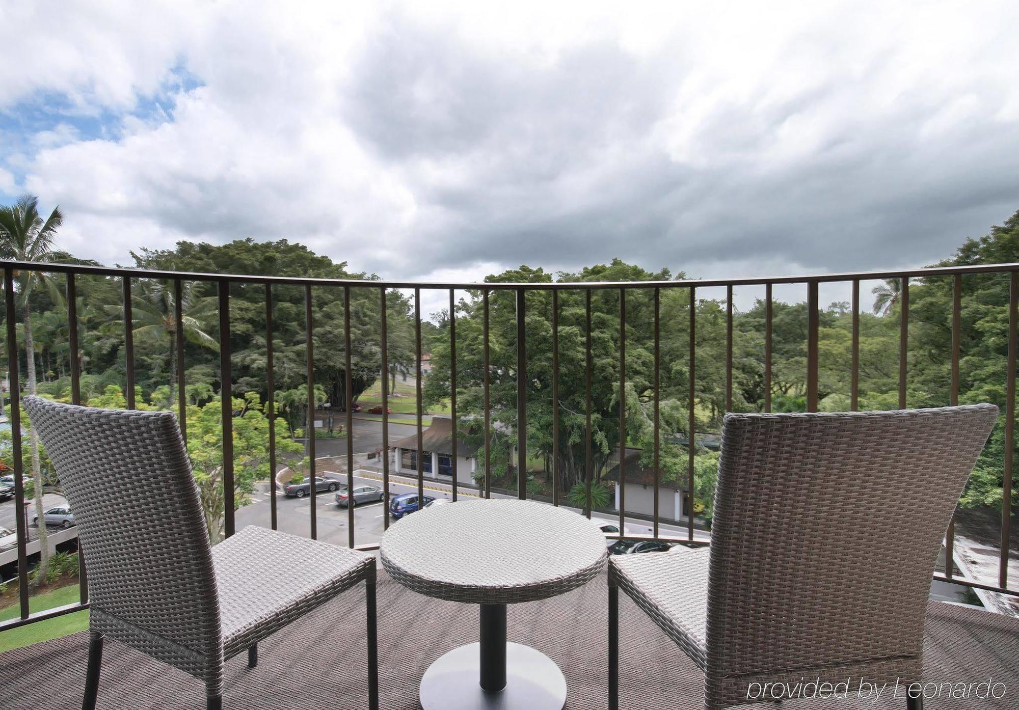 Castle Hawaiian Hotel