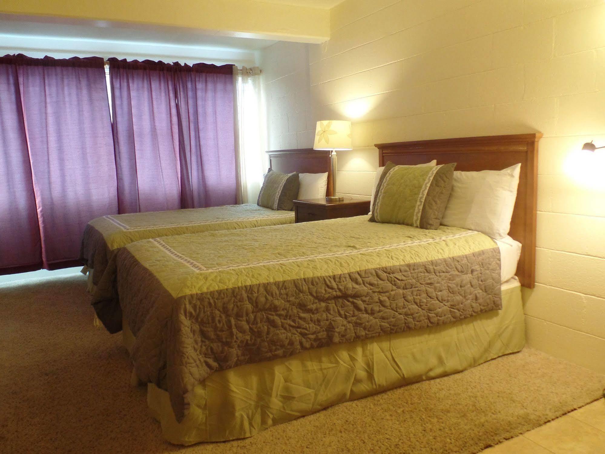 Hotel Reeds Bay 3*