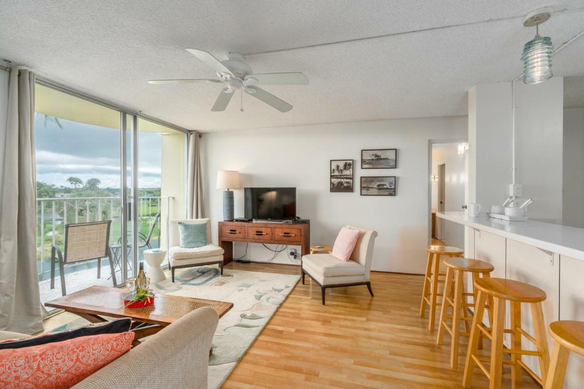 New! Lagoon Center #526 In The Heart Of With Lagoon Views!