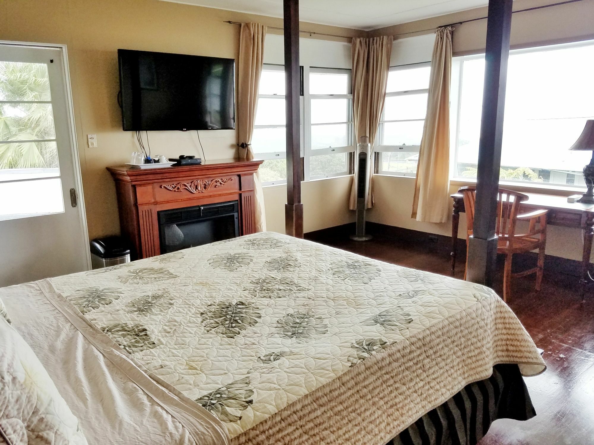 Hilltop Legacy Vacation Holiday home Hilo
