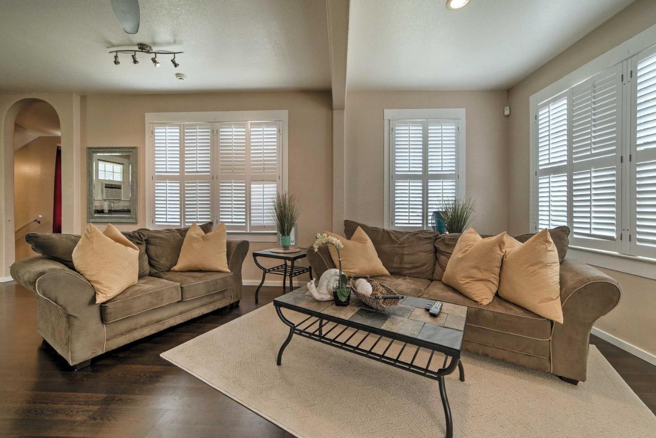 Hawaiian Hideaway With Yard Less Than 2 Miles To Bay!