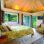 The Inn At Kulaniapia Falls