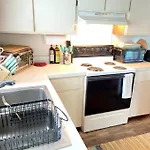 The Hilo Homebase - Charming 3 Bedroom Hilo Home, With Ac!