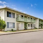 Quaint Hilo Vacation Rental With Community Pool!