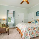Old Hawaiian Bed And Breakfast