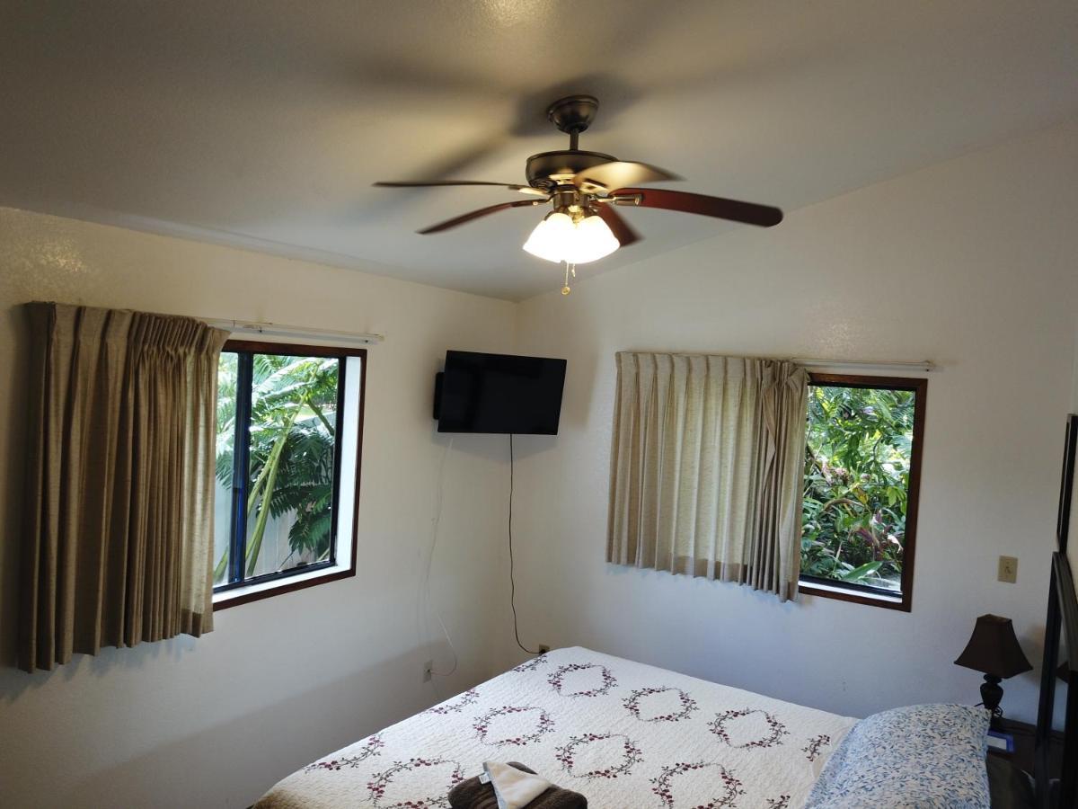 Hawaiian Ohana Bed & Breakfast *