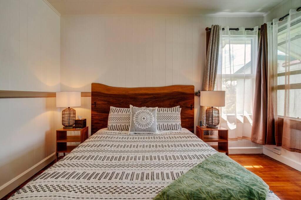 New Paddler's Inn- 3br Downtown Hilo