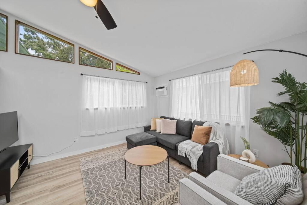Peaceful Haven In 3br House