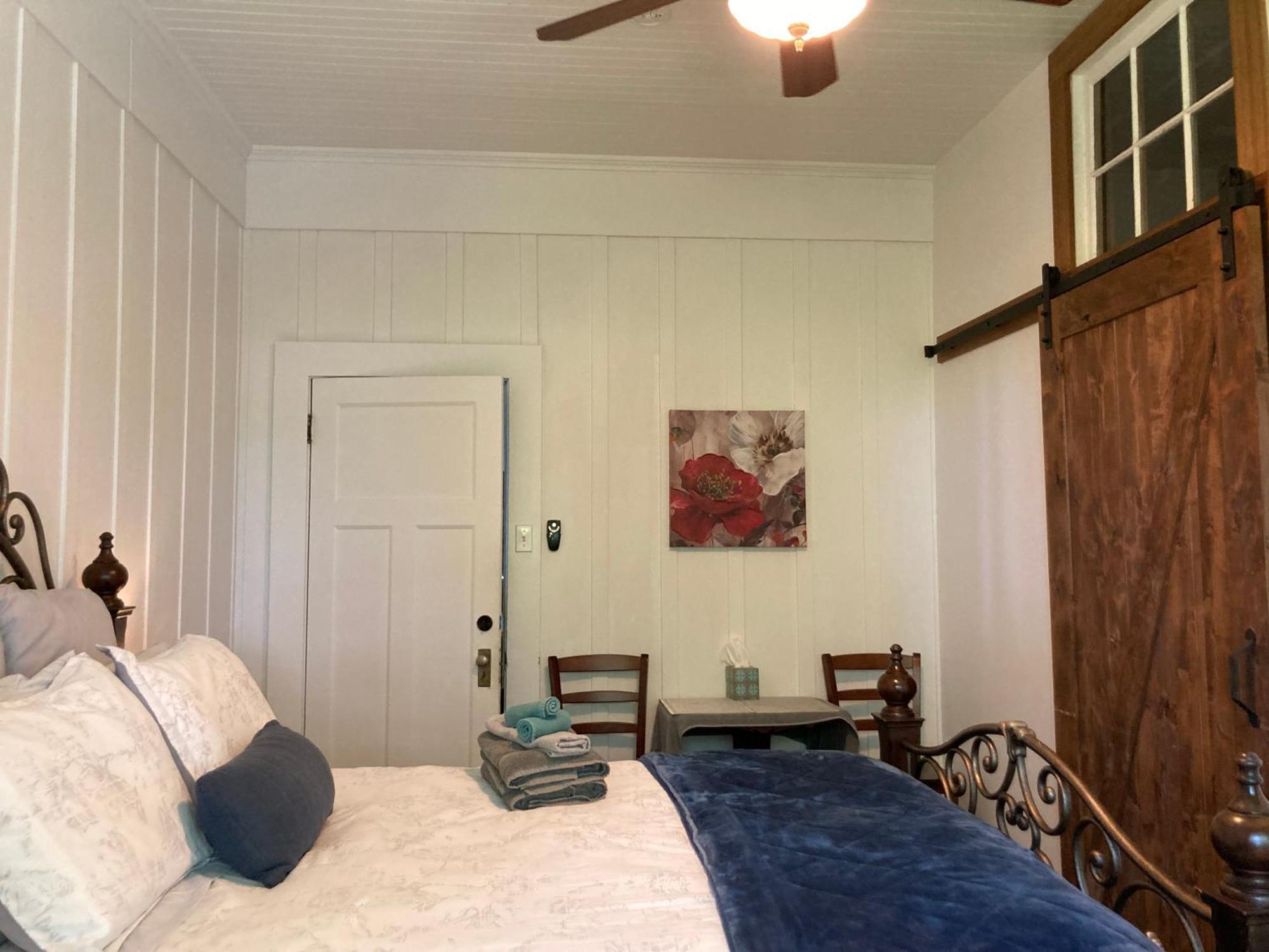 Bay Oceanfront Bed & Breakfast 3*