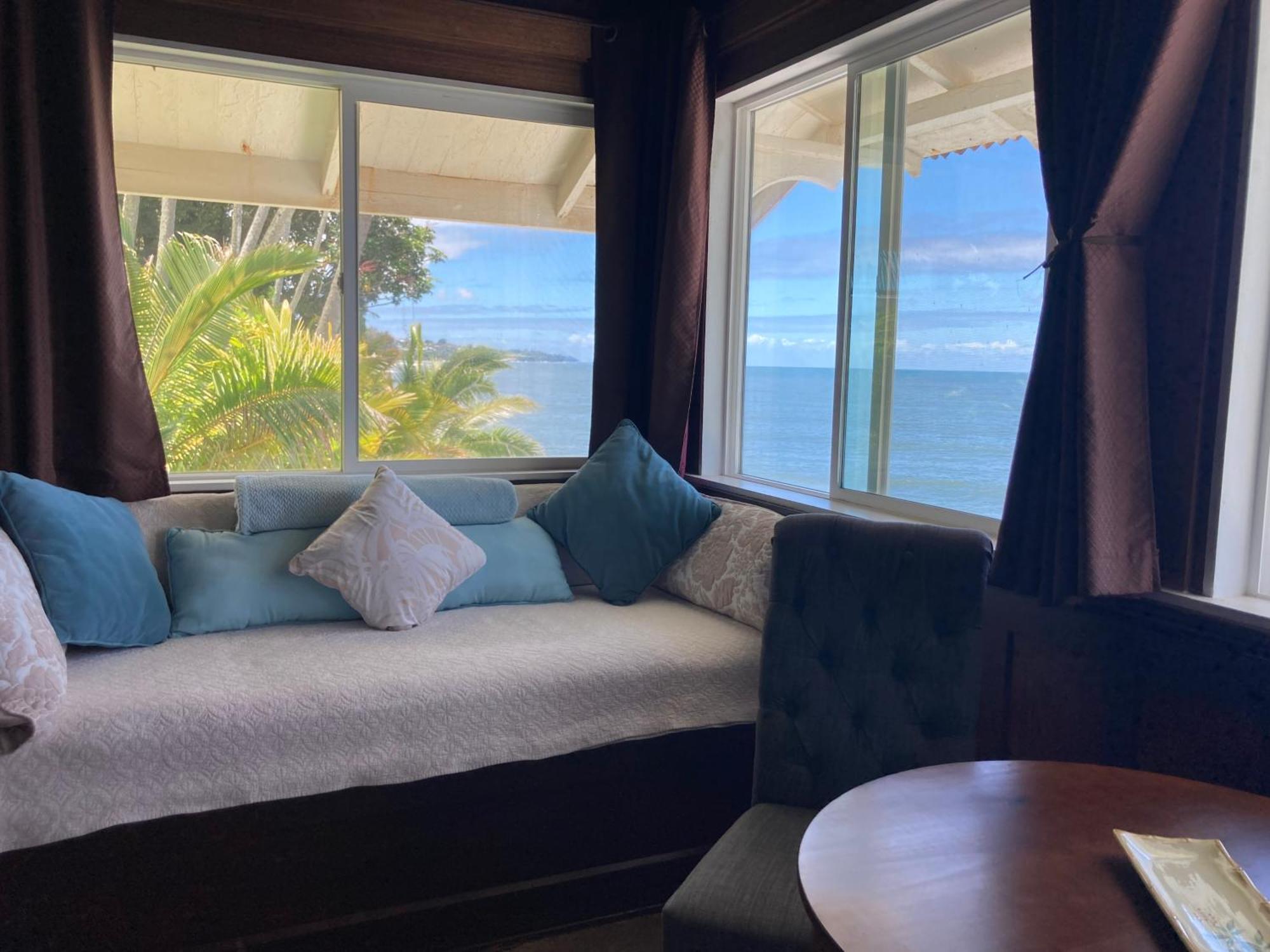 Bed & Breakfast Bay Oceanfront 3*