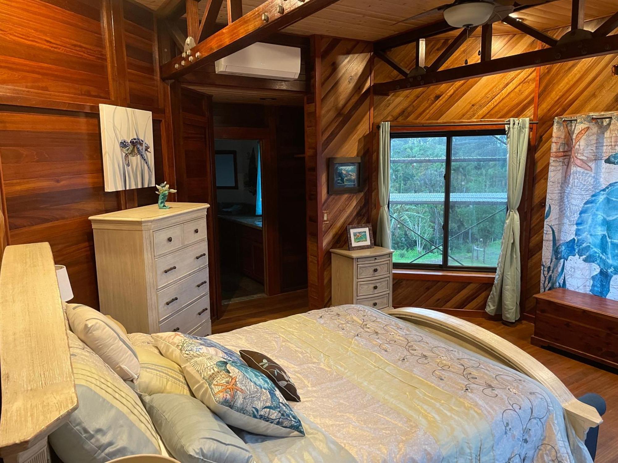 Bed & Breakfast Magic Skies