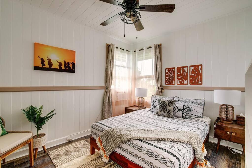 New - Hula House Wac- 3br- Town * Hilo