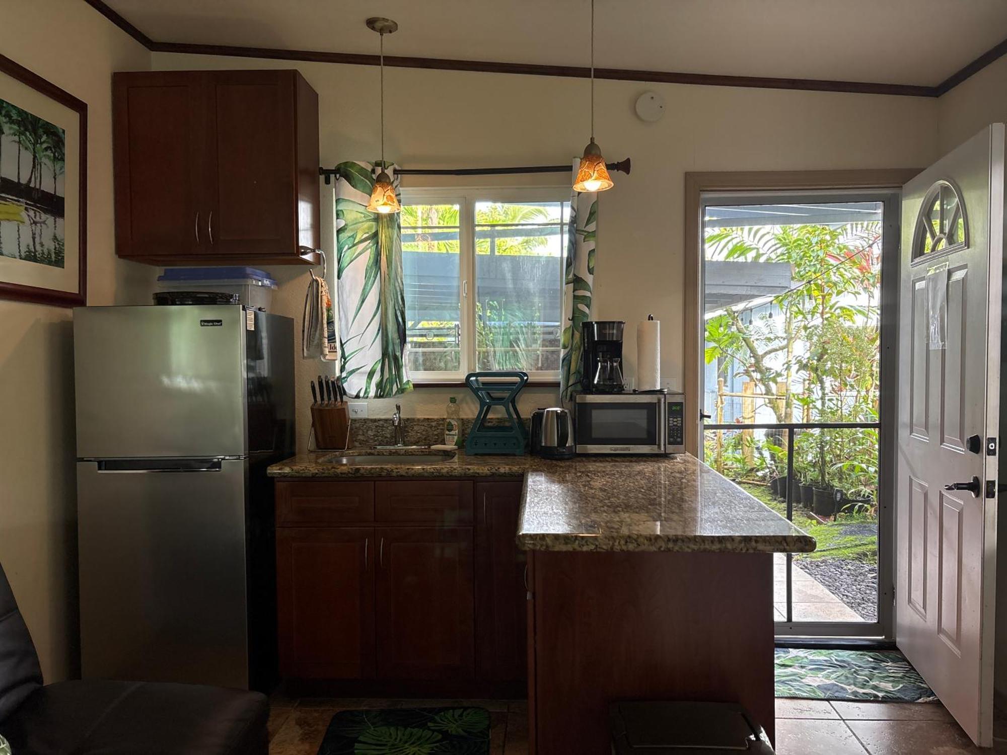 Hawaiian Ohana Bed & Breakfast *