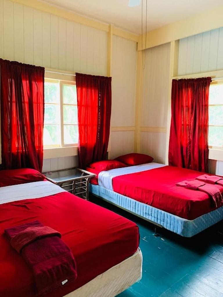Wild Ginger Hotel
