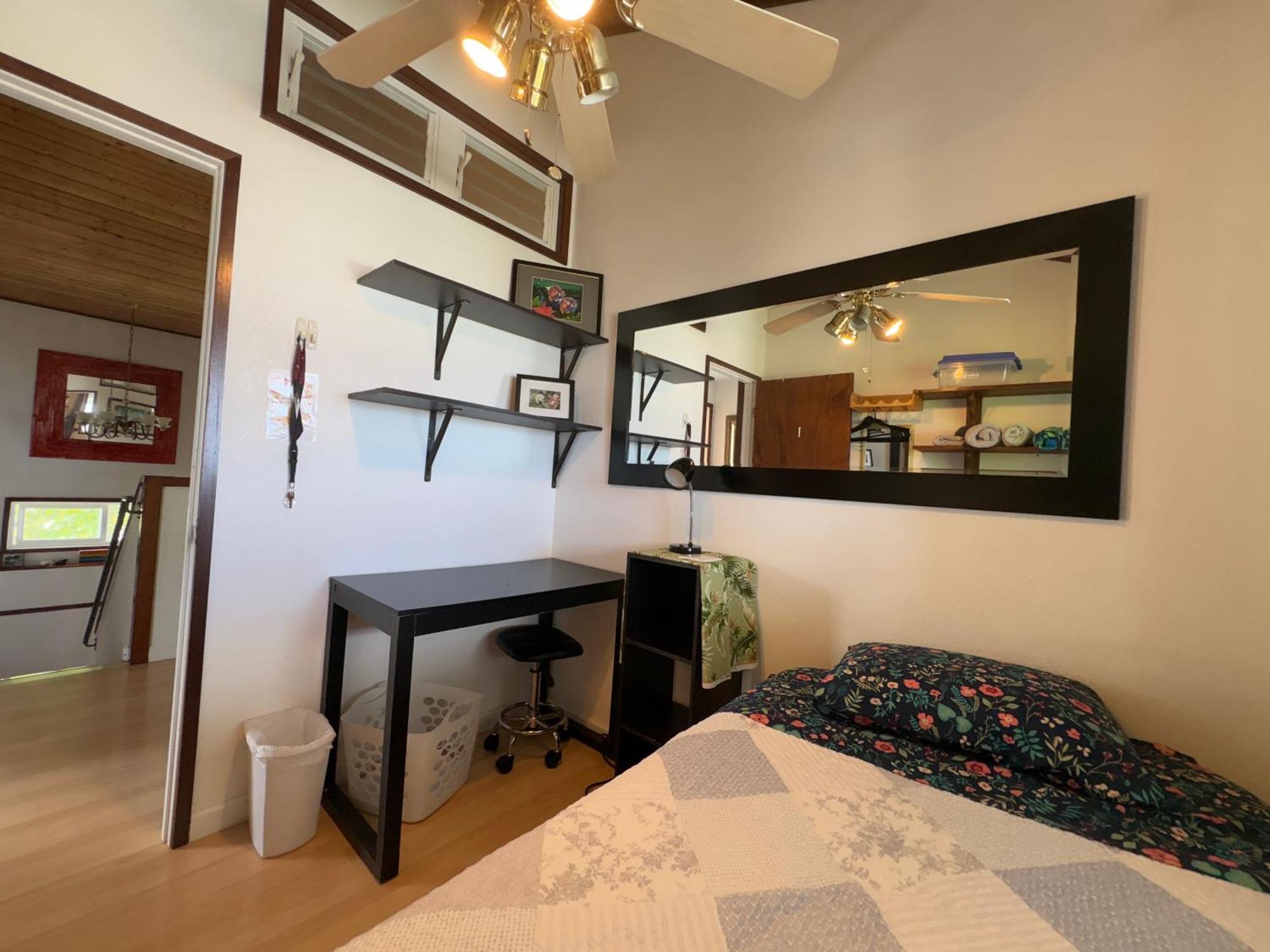 Hawaiian Ohana Bed & Breakfast *