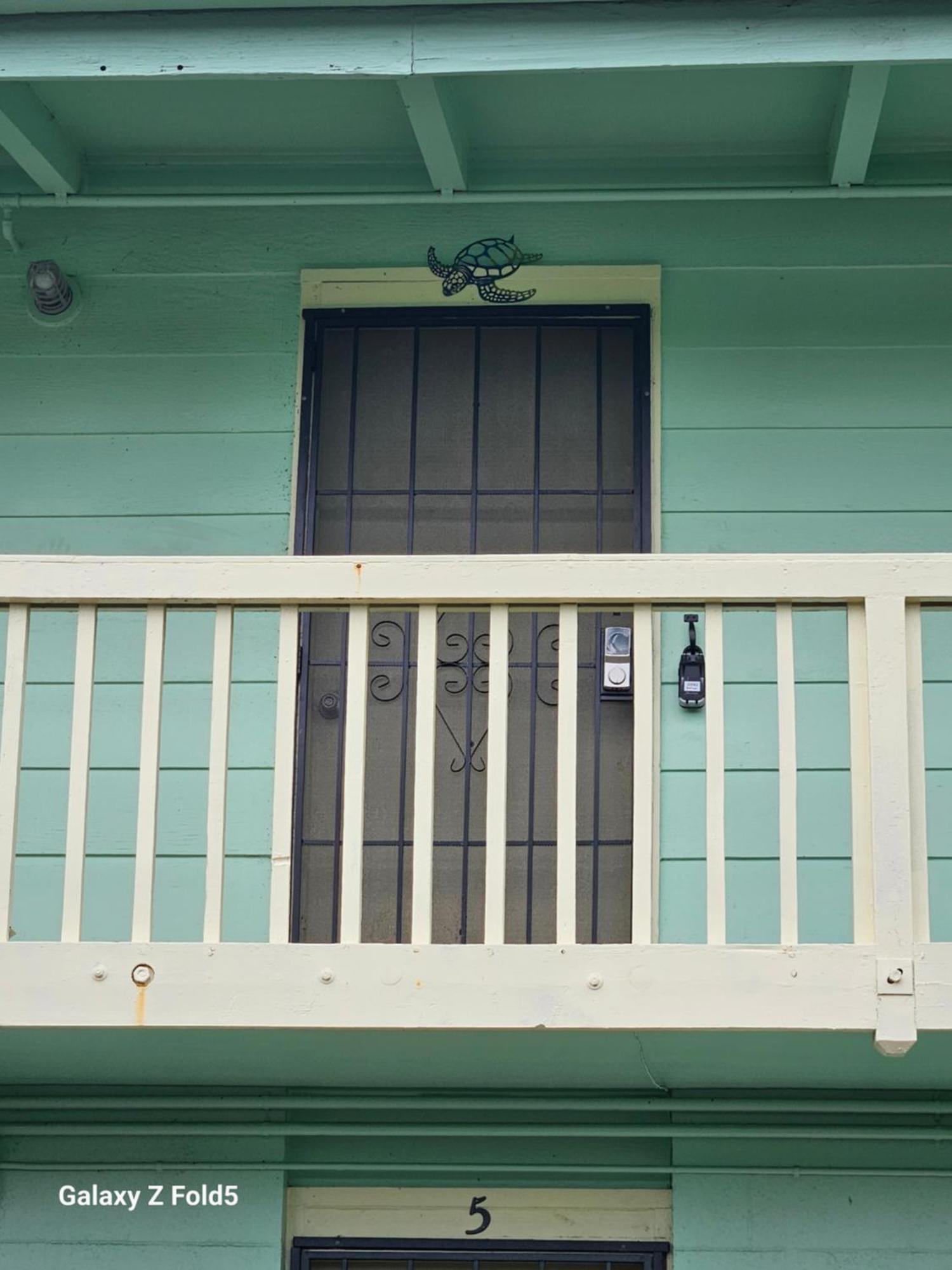 Yonegan Plumeria Apartment *