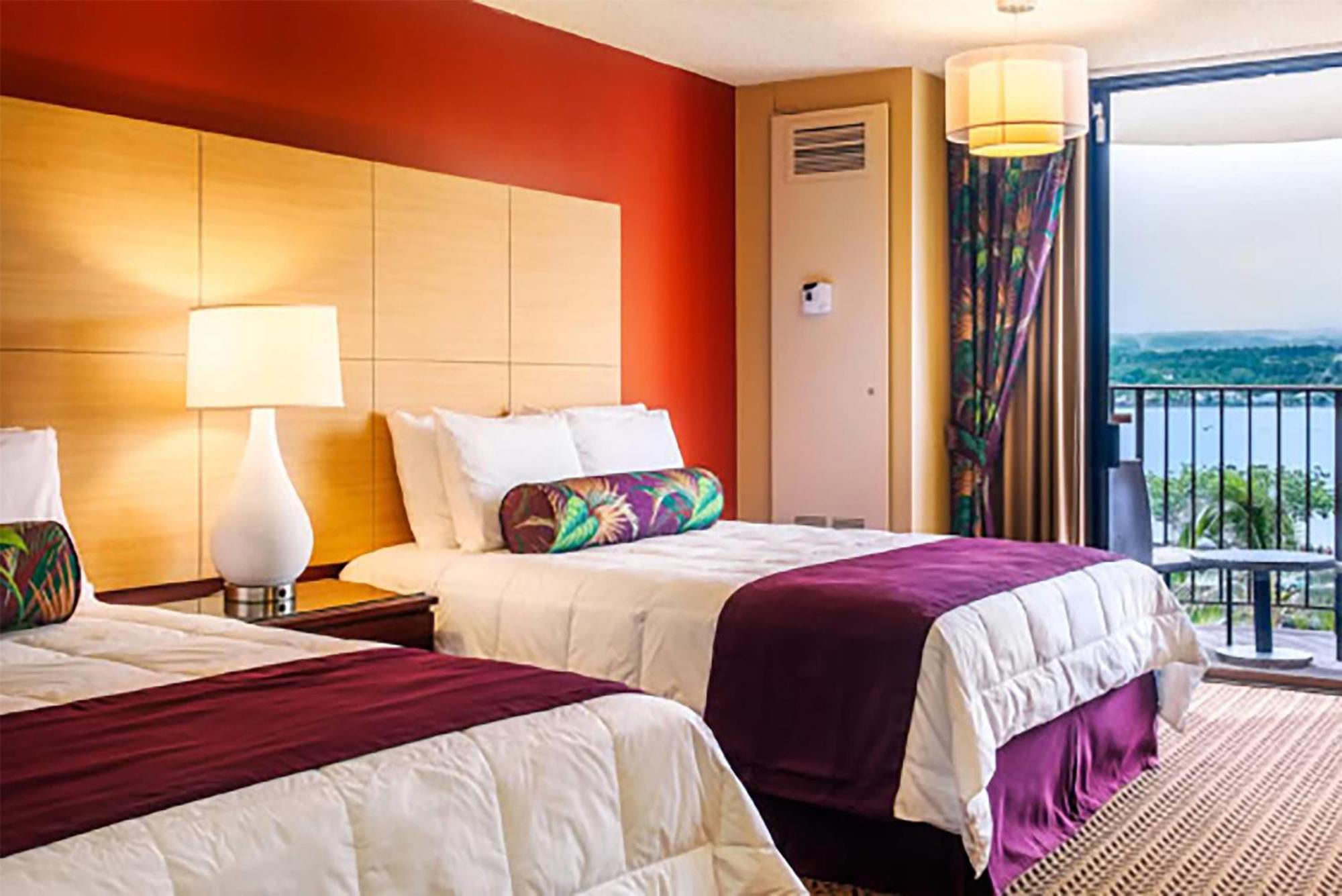 Hawaiian Hotel, Trademark Collection By Wyndham Hotel 4*