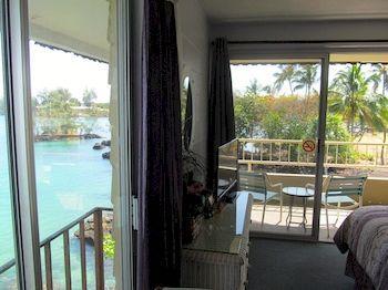 Hotel Reeds Bay 3*